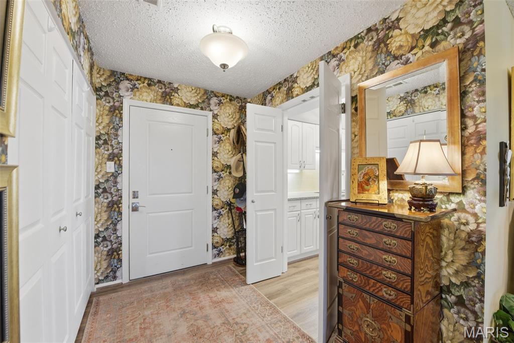 Manors At Village Green Condo - Residential