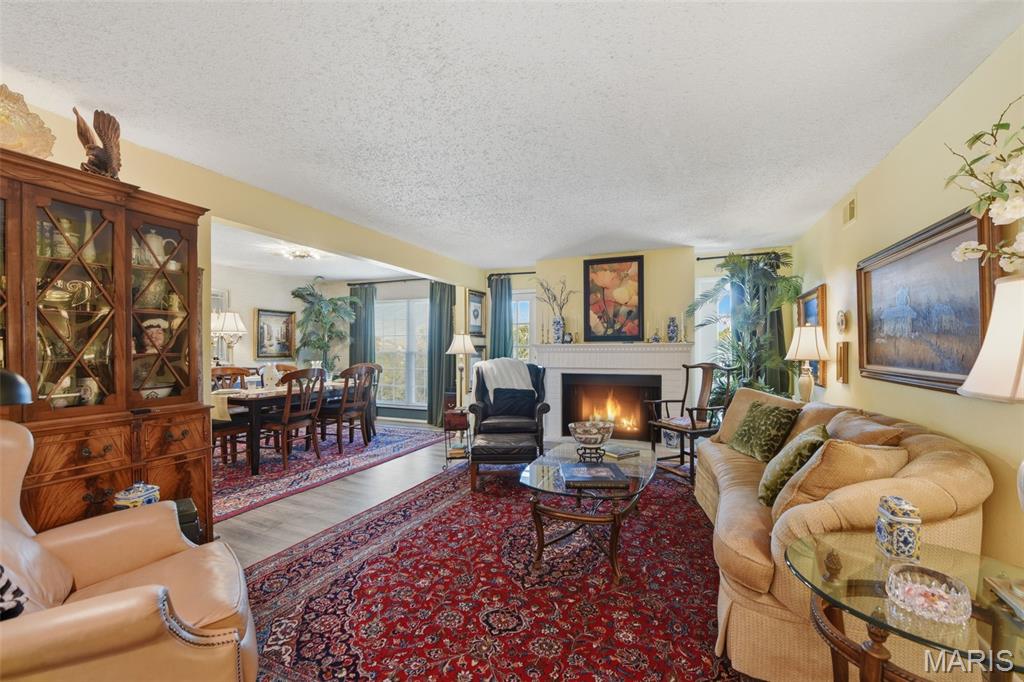 Manors At Village Green Condo - Residential