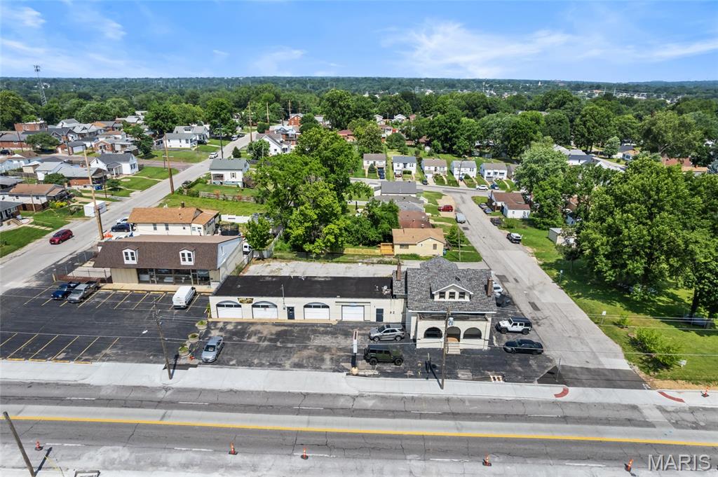 Susan Place - Commercial Sale