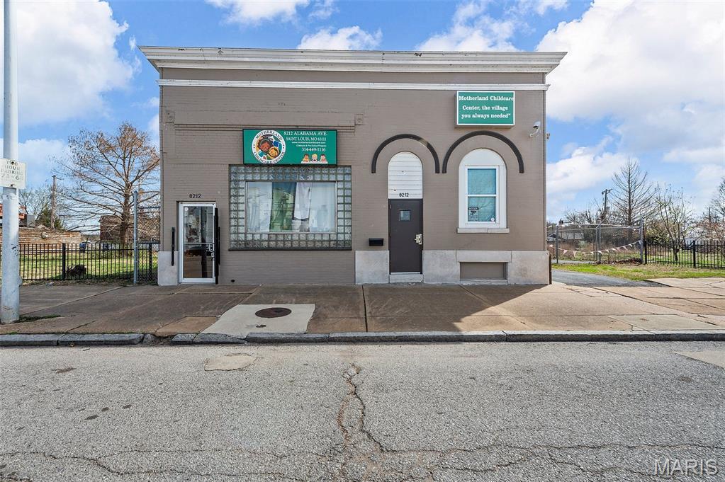 Ivorys Add - Commercial Sale
