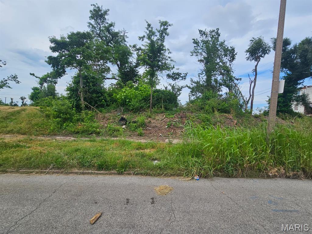 This lot offers approximately 3,625 square feet, providing ample space for your imagination. Bring your ideas and explore the possibilities this property has to offer!