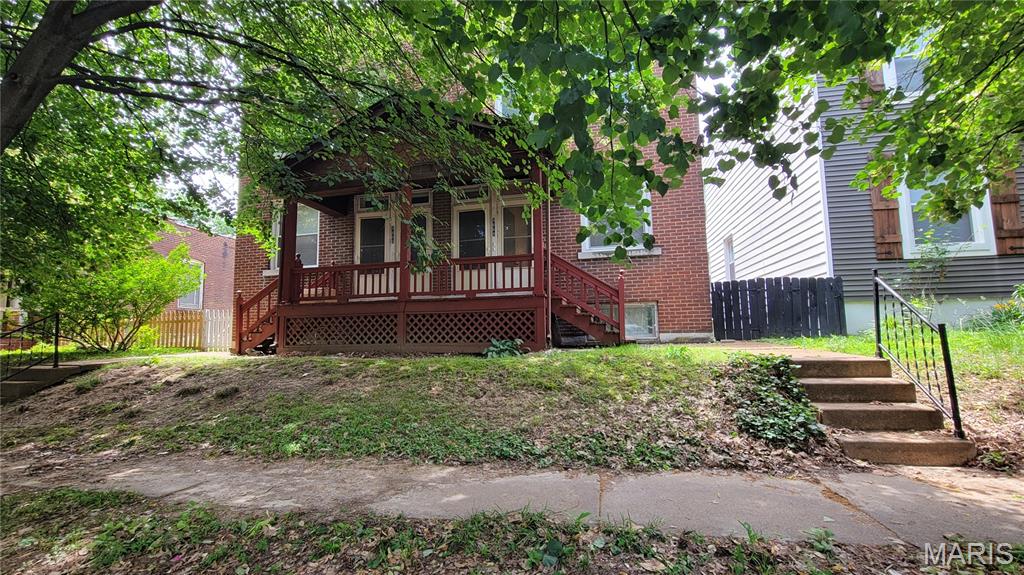 This charming apartment in the heart of South St. Louis is inviting and offers comfortable living in a convenient location. Enjoy easy access to many of the area’s favorite neighborhood spots. The spacious layout is filled with sunlight and classic South City character. The apartment provides a cozy place to call home while still being close to parks, local restaurants, shopping, and major roadways that make commuting around St. Louis simple.

Located on a quaint residential street, this property offers the perfect balance of neighborhood charm and city convenience.