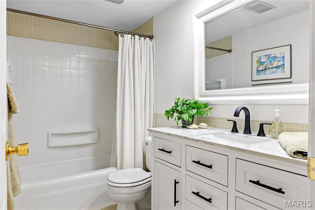 Wood Lake Condo 4 - Residential