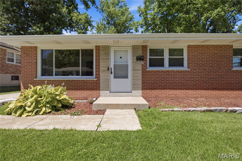 Elmdale Manor One - Residential
