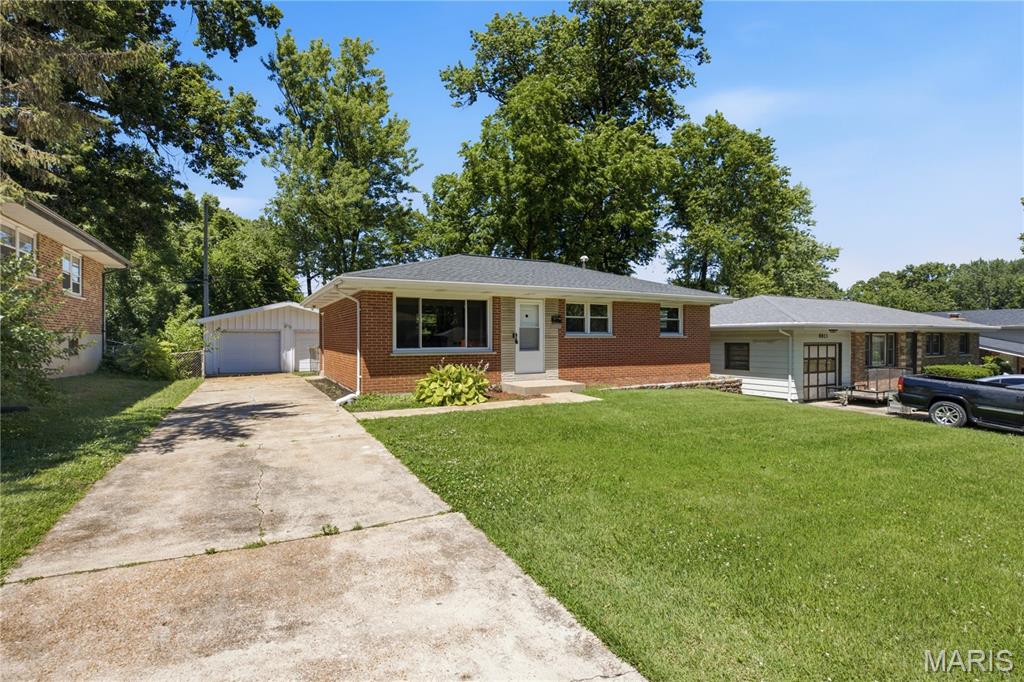 Elmdale Manor One - Residential