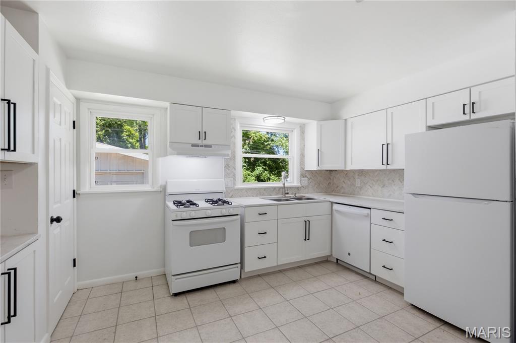 Elmdale Manor One - Residential