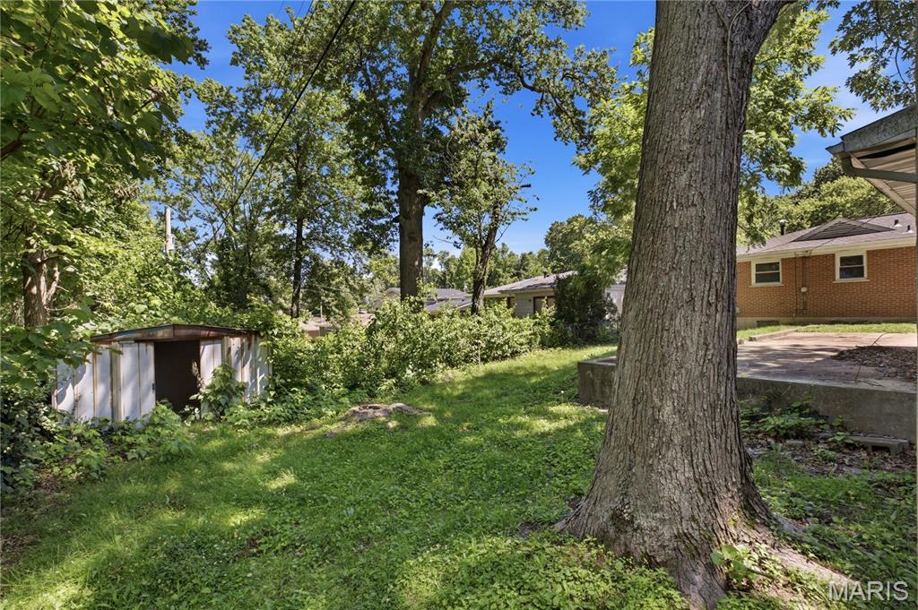 Elmdale Manor One - Residential