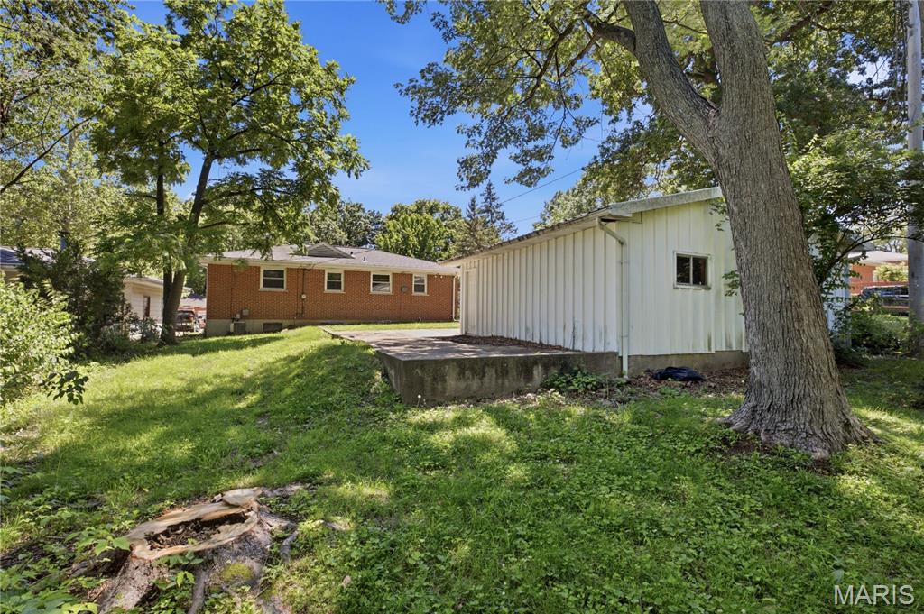 Elmdale Manor One - Residential
