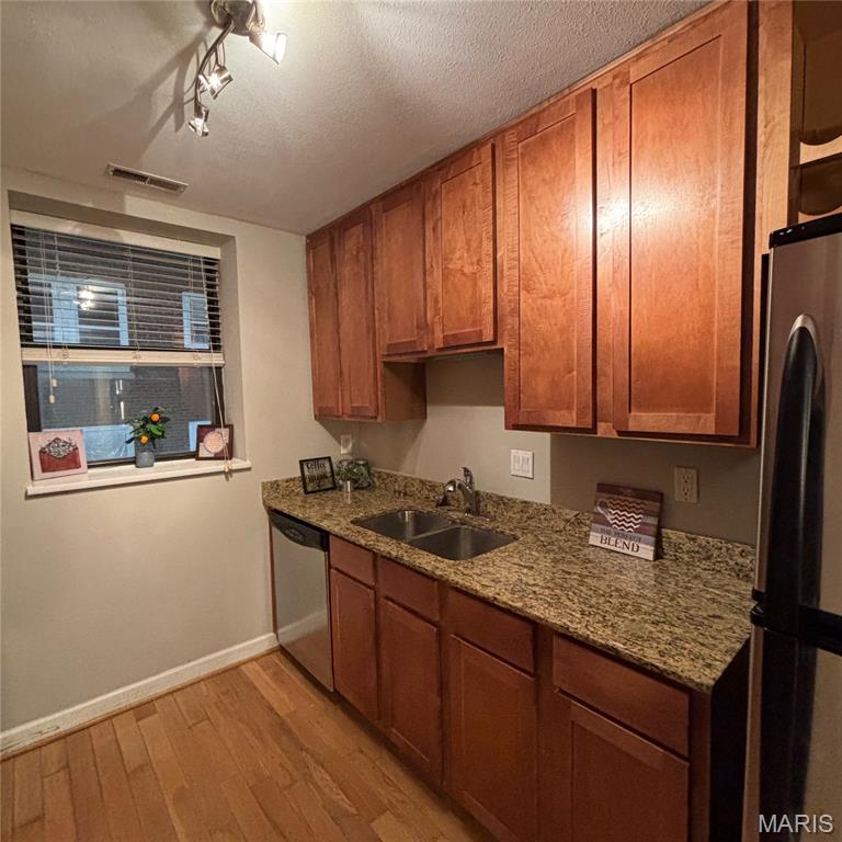 Del - Clare Condo - Residential