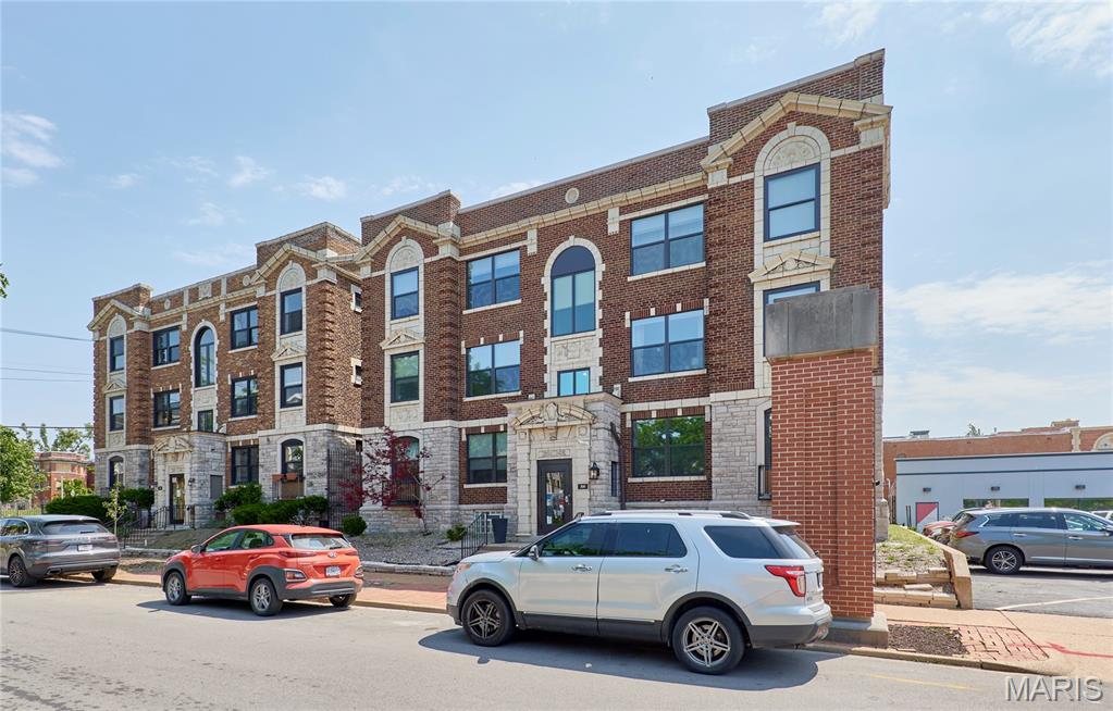 Traymoor 03 Condo - Residential Lease