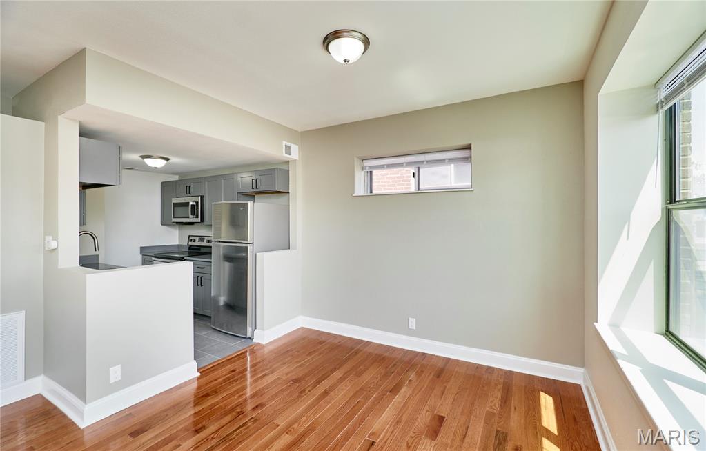 Traymoor 03 Condo - Residential Lease