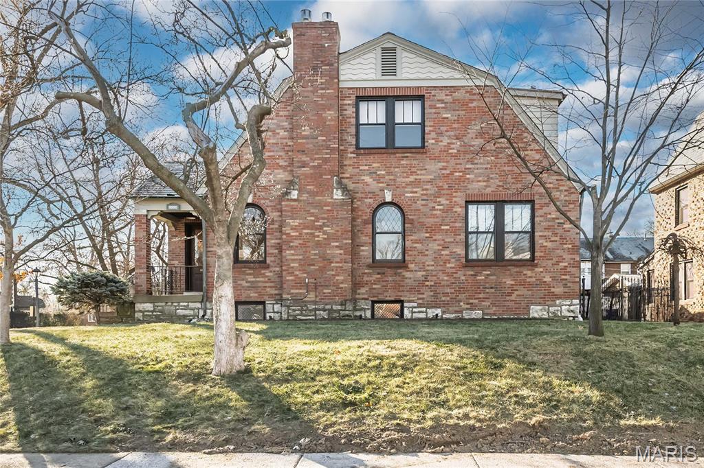 Davis Place - Residential