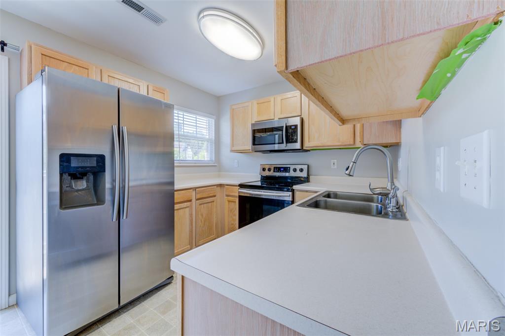 Turnberry Gardens Ph1 Condo & Esmt Prcl C - Residential