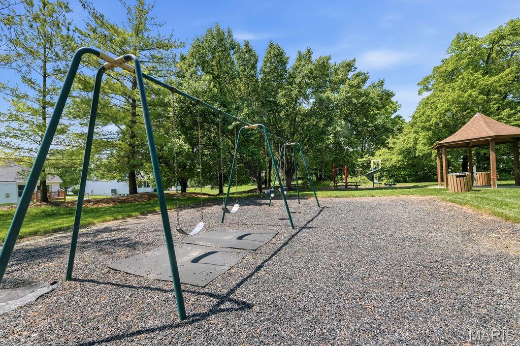 Turnberry Gardens Ph1 Condo & Esmt Prcl C - Residential
