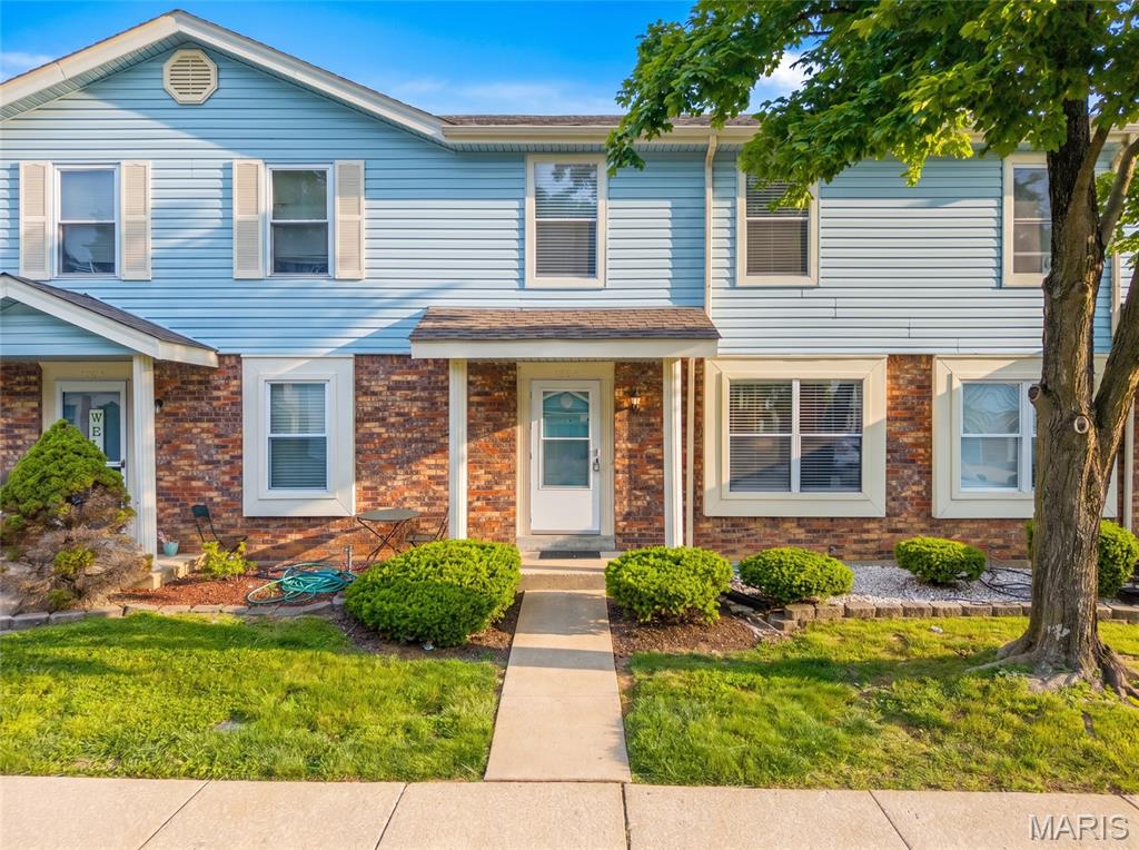 Why rent when you can own this Amazing Townhome Villa and a FANTASTIC price!   Come see !   Open house announcement!!!!!  Sunday 7/5/2026 12-2pm
The villa you have been looking for is here!   2 story spacious villa condo with a full basement! So many nice features throughout! Spacious great room will greet you as you enter! Main floor powder room boasting vanity, toilet and mirror! Fantastic open concept kitchen dining and adjacent main level laundry with lots of storage! Eat in kitchen offers easy access to back yard! Upstairs features 2 very spacious bedrooms with nice flooring! Upstairs full bath! Additional potential living space offered in lower level with room for a potential separate rec room, office, and/or extra storage.  Updated electrical with new panel! Freshly painted throughout, and so much more! Great location close to highway 367, parks, schools, shopping and so much more!  Put this on your MUST SEE list!   Tell your friends and family and come check out this great villa at open house Sunday 7/5/2026 12-2pm!  Come to open house and hear about special financing!!!!