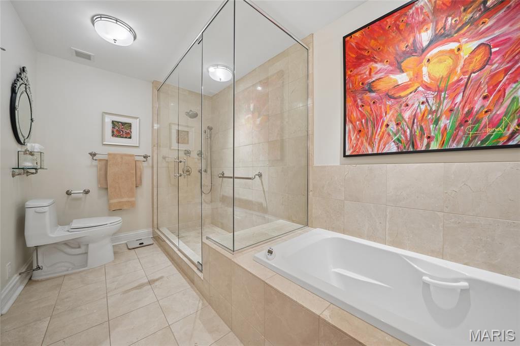 Park Plaza Residential Condo - Residential