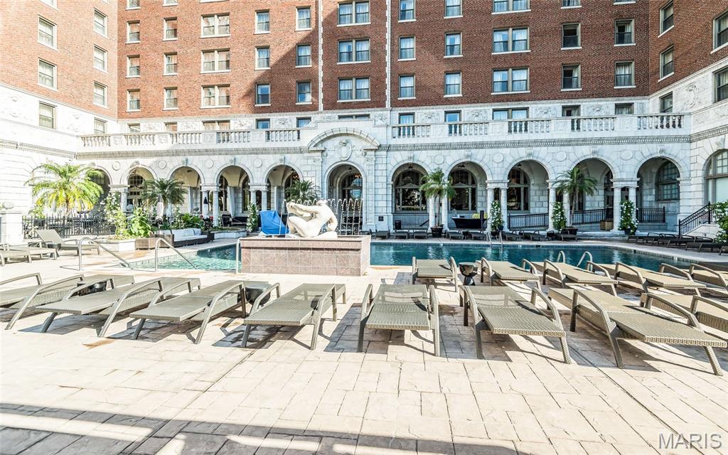 Park Plaza Residential Condo - Residential