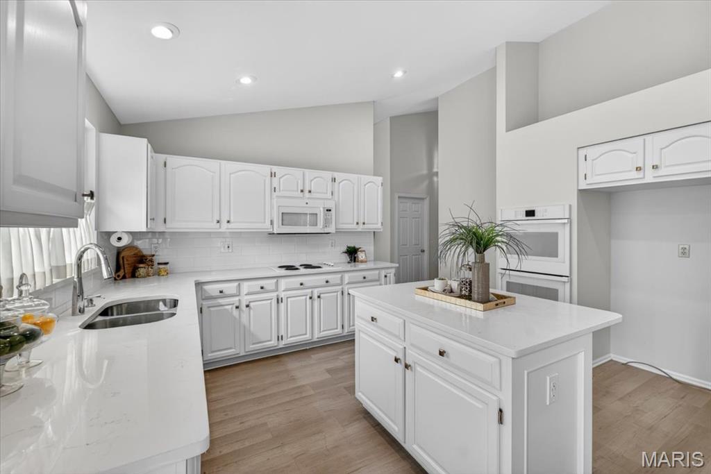 Cove At Lake Chesterfield The - Residential