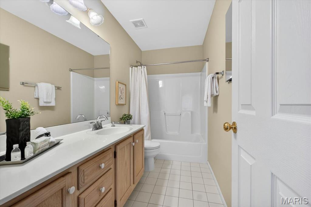Cove At Lake Chesterfield The - Residential