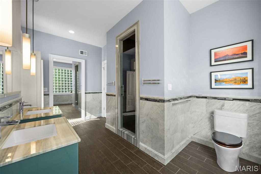 Lafayette Square - Residential