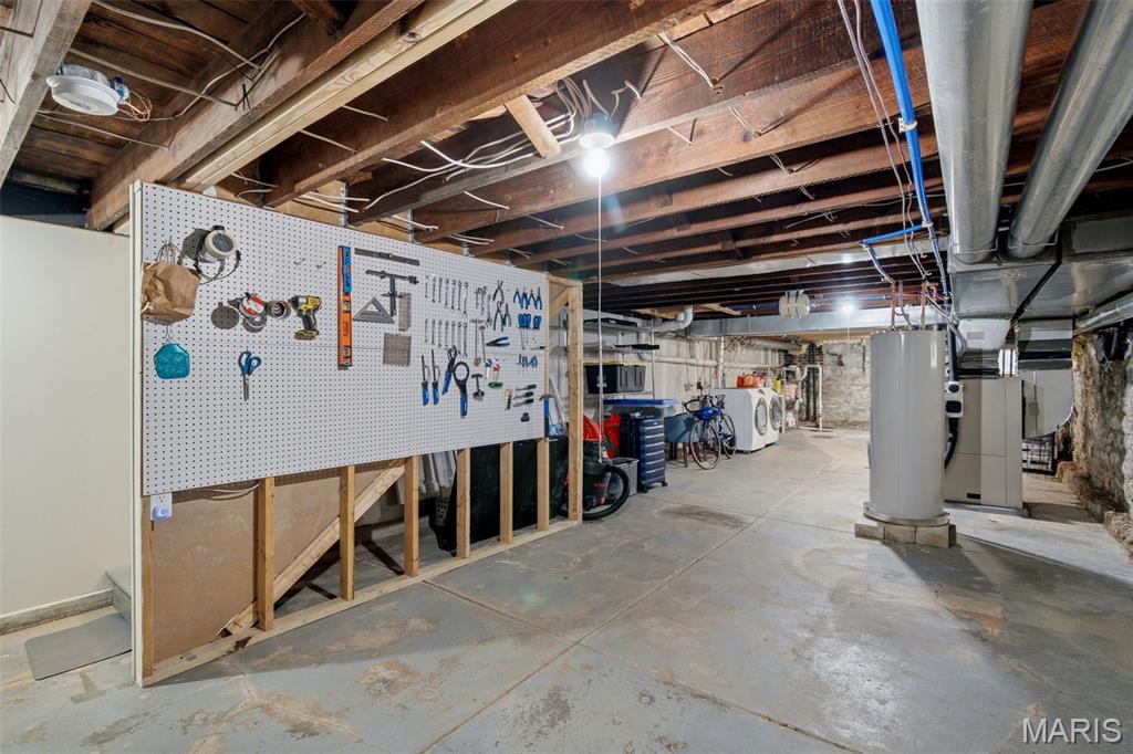 UIC McRee 5 - Residential
