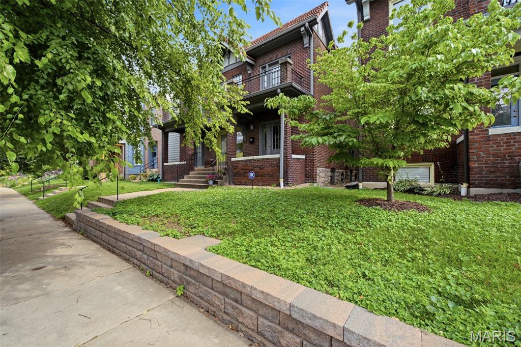 UIC McRee 5 - Residential