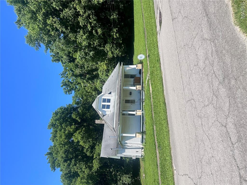 Great little gem just outside of Chaffee.  2 lots   1.5 story 3 plus bedrooms
priced to sell!   and priced as is.