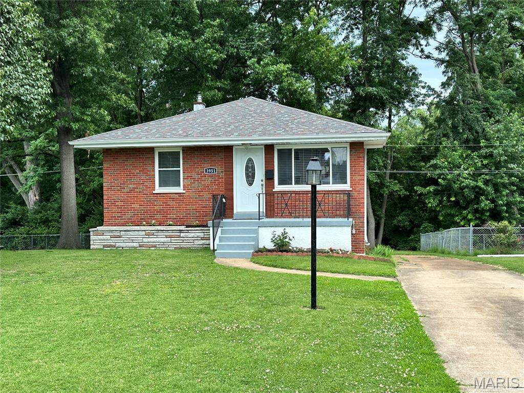 Dallas Court - Residential