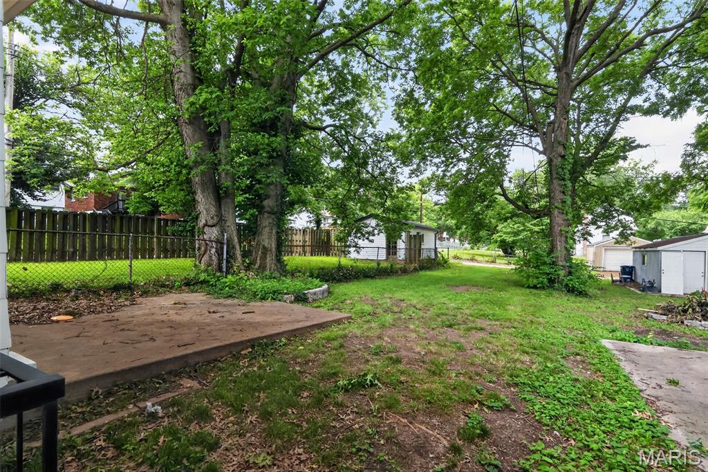 West Lawn - Residential