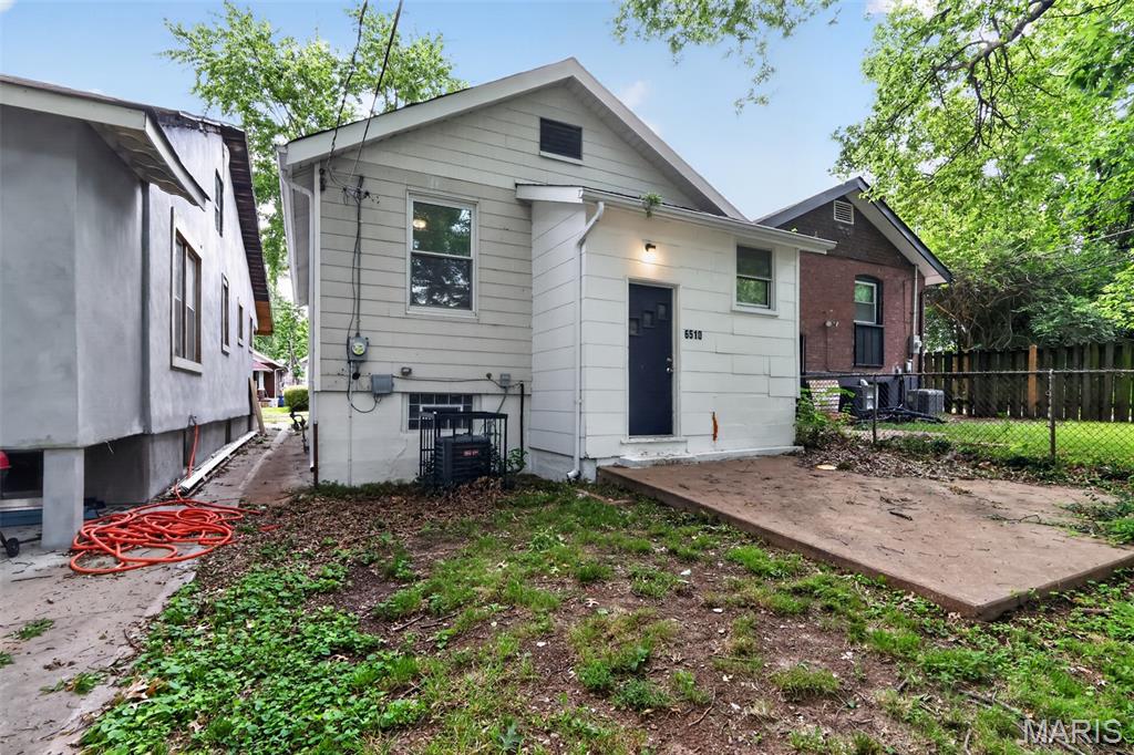 West Lawn - Residential
