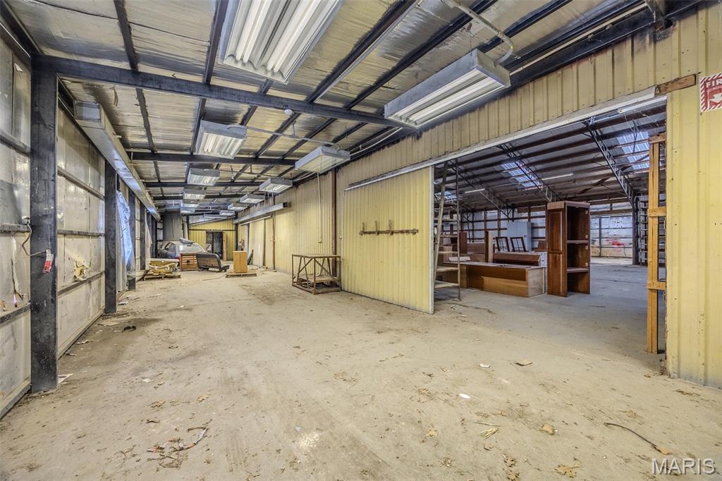 none - Commercial Sale