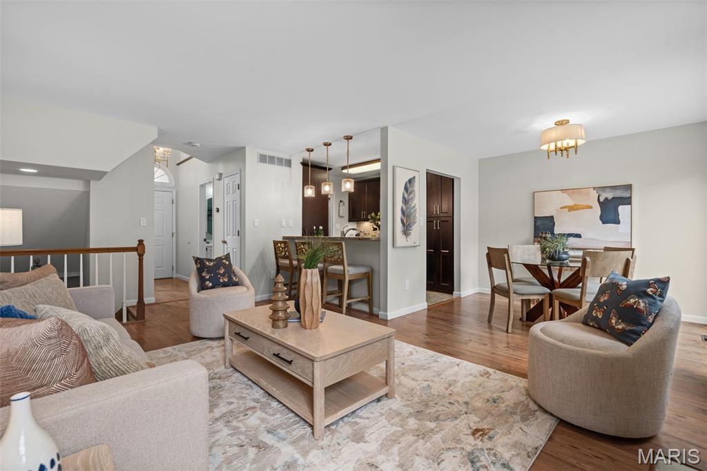 Clarkson Grove Condo Ninth - Residential