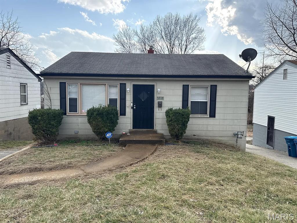 Great opportunity to add a solid rental property to your portfolio! This 2 bedroom, 1 bathroom single-family home offers a functional layout, hardwood floors, updated finishes, kitchen appliances, and a full unfinished basement providing additional storage space. The home also features a large backyard and off-street parking.

Located in Jennings, this property is positioned in an established St. Louis County rental market with strong demand for affordable housing. Currently marketed as a rental around $1,100/month, this could be a great fit for an investor looking for a buy-and-hold opportunity.