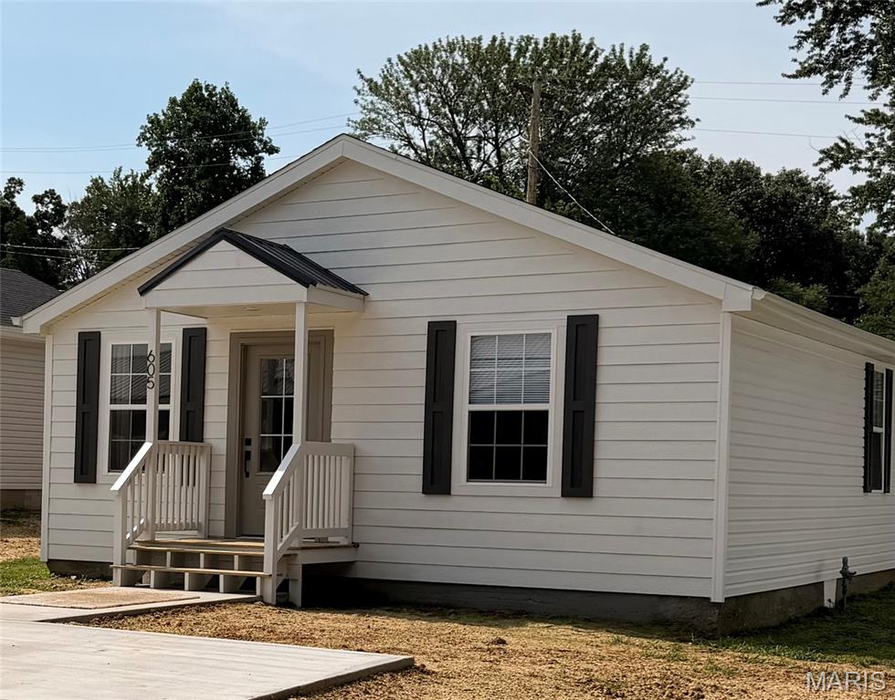 If you're tired of scrolling past homes that need work, your search just might be over.

Just down the road from Bloomfield Schools, this three-bedroom home has been given a top-to-bottom makeover. The list of improvements reads more like a wish list: new HVAC, plumbing, floor joists, sub-flooring, carpet, hardwood and tile flooring, sheetrock, paint, cabinets, doors, windows, freshly paved parking spaces, spray-foam insulation, GE stove and dishwasher, SEMO Fiber ready hook-up, and much more.

Step inside to find bright, updated living spaces with modern finishes and the kind of peace of mind that comes from knowing the major work has already been done. Whether you're buying your first home, looking for more room, or simply tired of scrolling past fixer-uppers, this home checks all the right boxes.

Located next to another recently renovated property and near additional homes undergoing improvements, this area continues to benefit from ongoing investment and revitalization. Offering affordability, updates, and convenience in one package, this is an opportunity that's becoming harder to find.

All that's missing is your furniture and you.