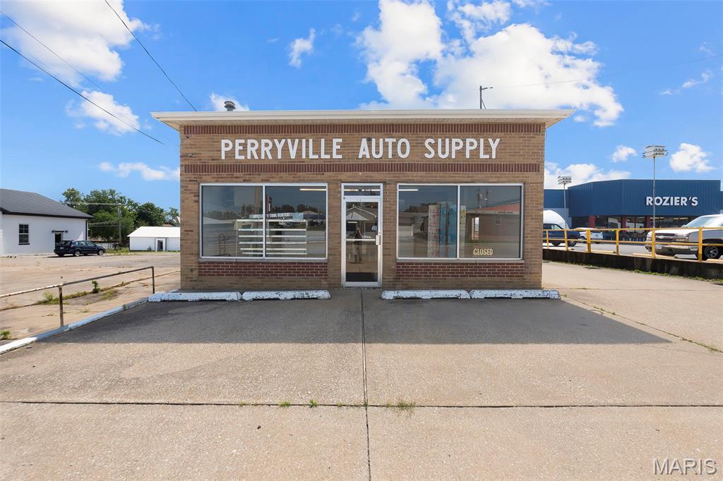 none - Commercial Sale