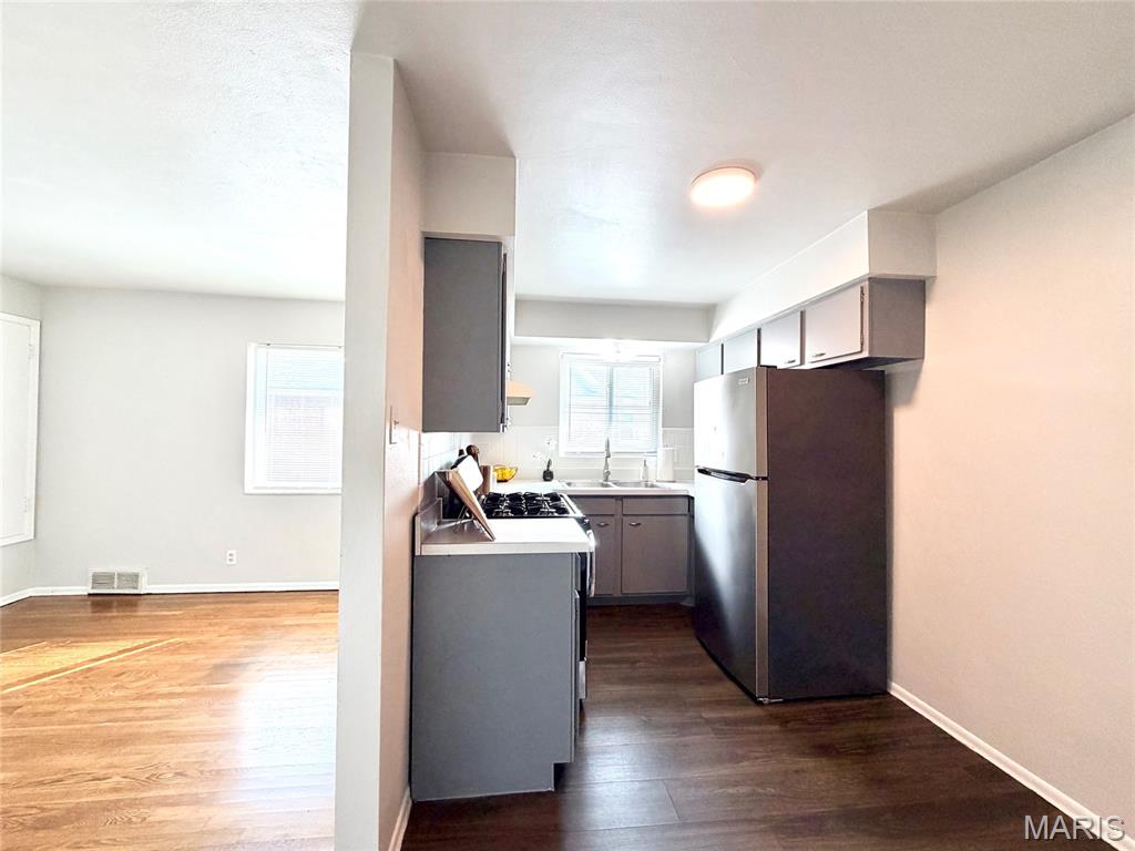 Hallmark Terrace Apartments - Residential Lease