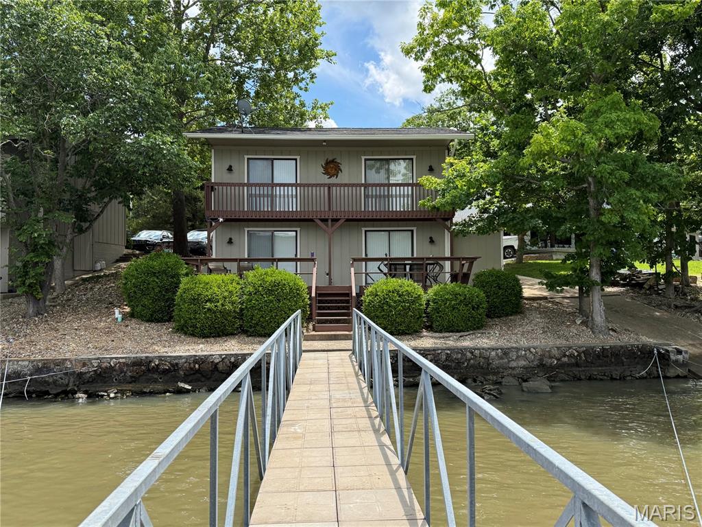 Aarons Point - Residential