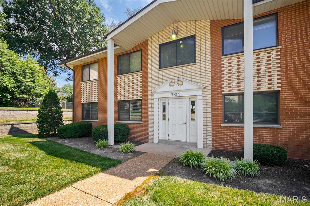 Located near Grants Farm with easy access to the Gravois Greenway/Grant’s Trail, this property is part of a quiet, well established and stable community in Lindbergh Schools.  The light, bright, updated property is well designed with open living, leading to two private bedrooms, 1.5 baths. The kitchen has 42” cabinetry and granite counters, with appliances replaced in 2021.  LVP flooring and ample storage throughout with a composite deck in the rear. The secured back door provides access to basement parking, storage unit, and laundry/utilities. The property can be rented and the current tenant is interested in remaining.