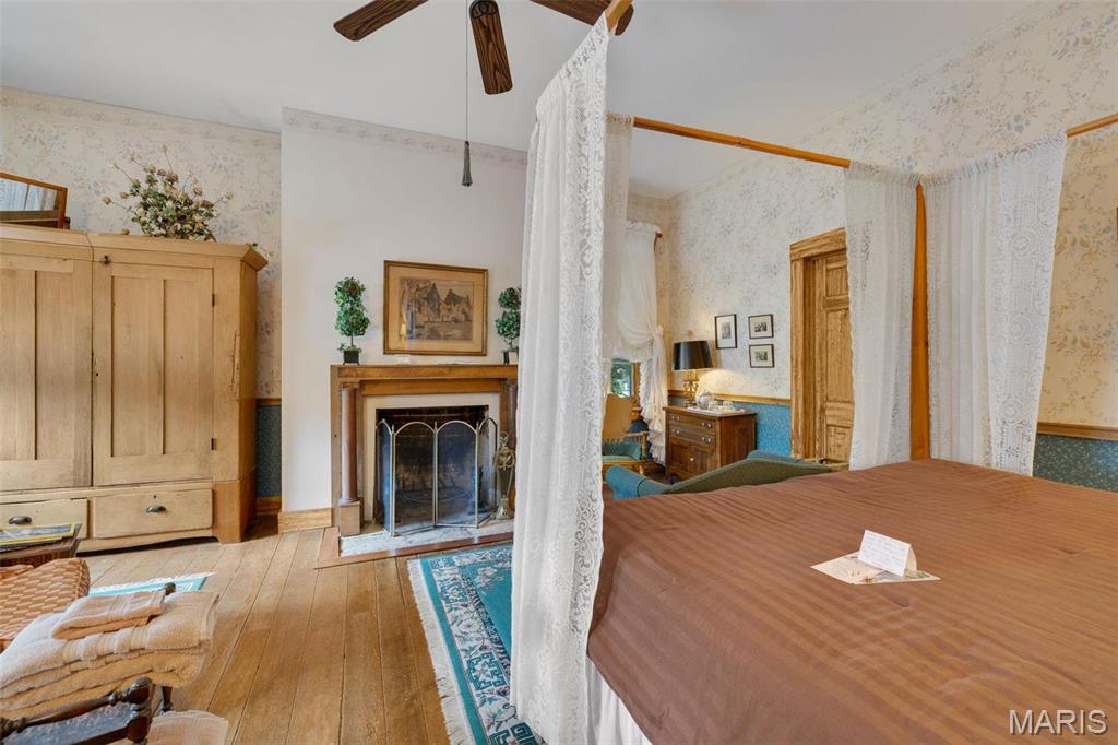 Downtown - Commercial Sale