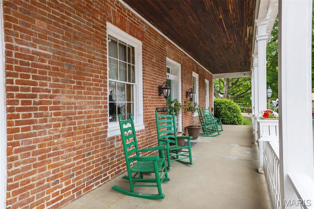 Downtown - Commercial Sale