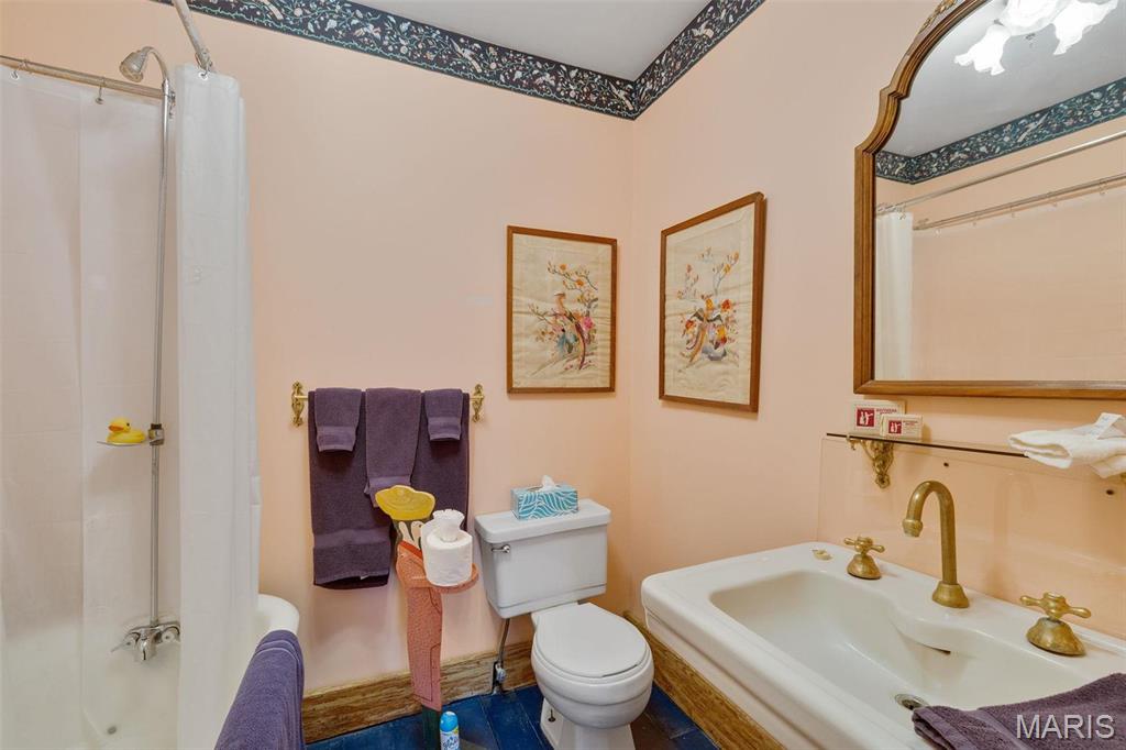Downtown - Commercial Sale