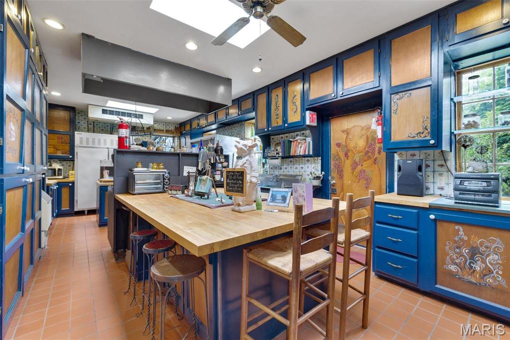 Downtown - Commercial Sale