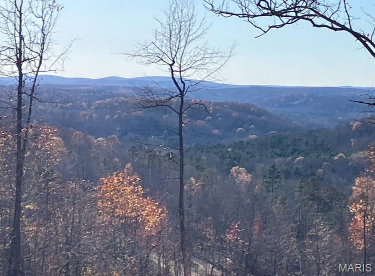 Cherokee Pass - Land