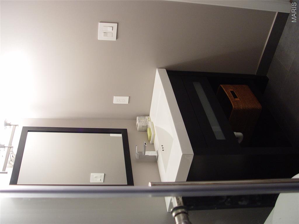 Warwick Condos - Residential Lease