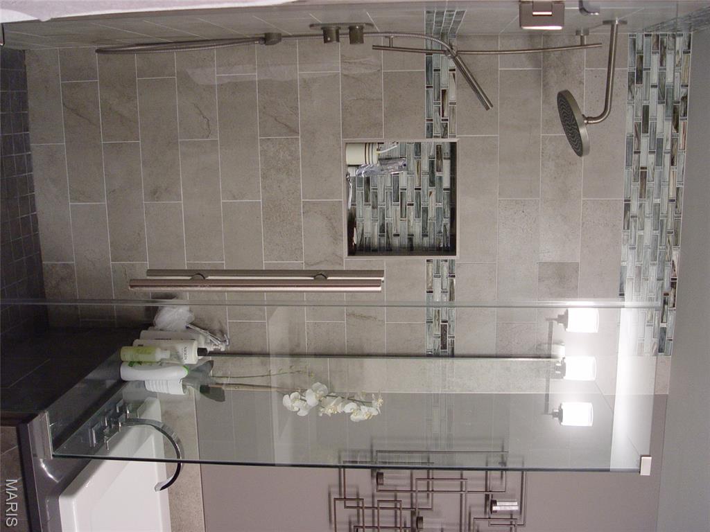 Warwick Condos - Residential Lease