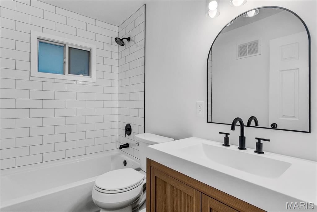 Oak Crest 1 - Residential