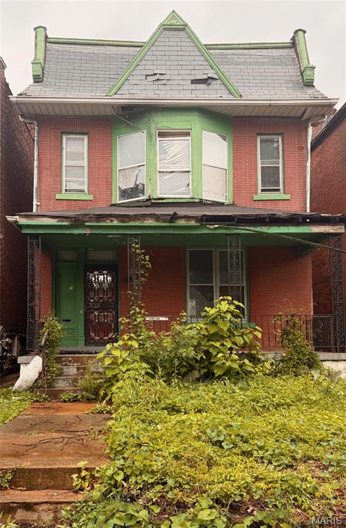 Fantastic ROI potential! All brick two-story home in the quickly transitioning Greater Ville area.