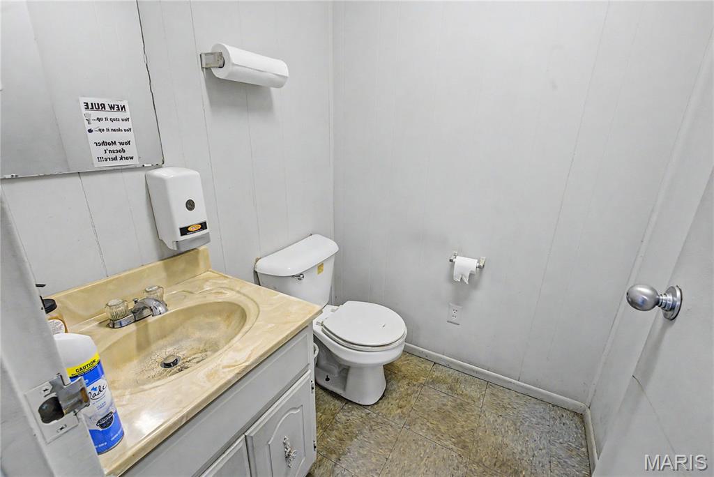 Trotters Add - Commercial Sale