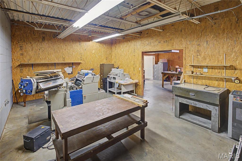 Trotters Add - Commercial Sale
