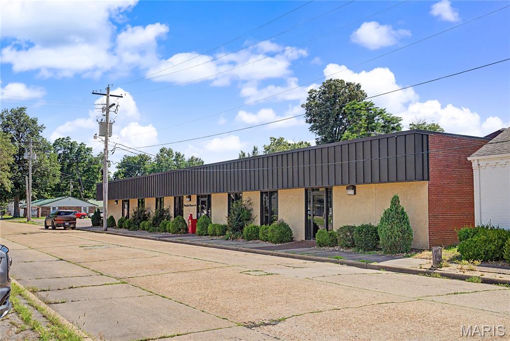 Trotters Add - Commercial Sale